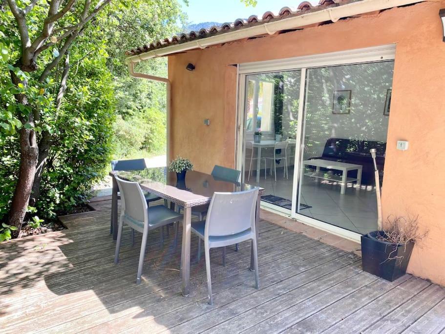 Photo of Patio Balcony in Le Revest-les-Eaux