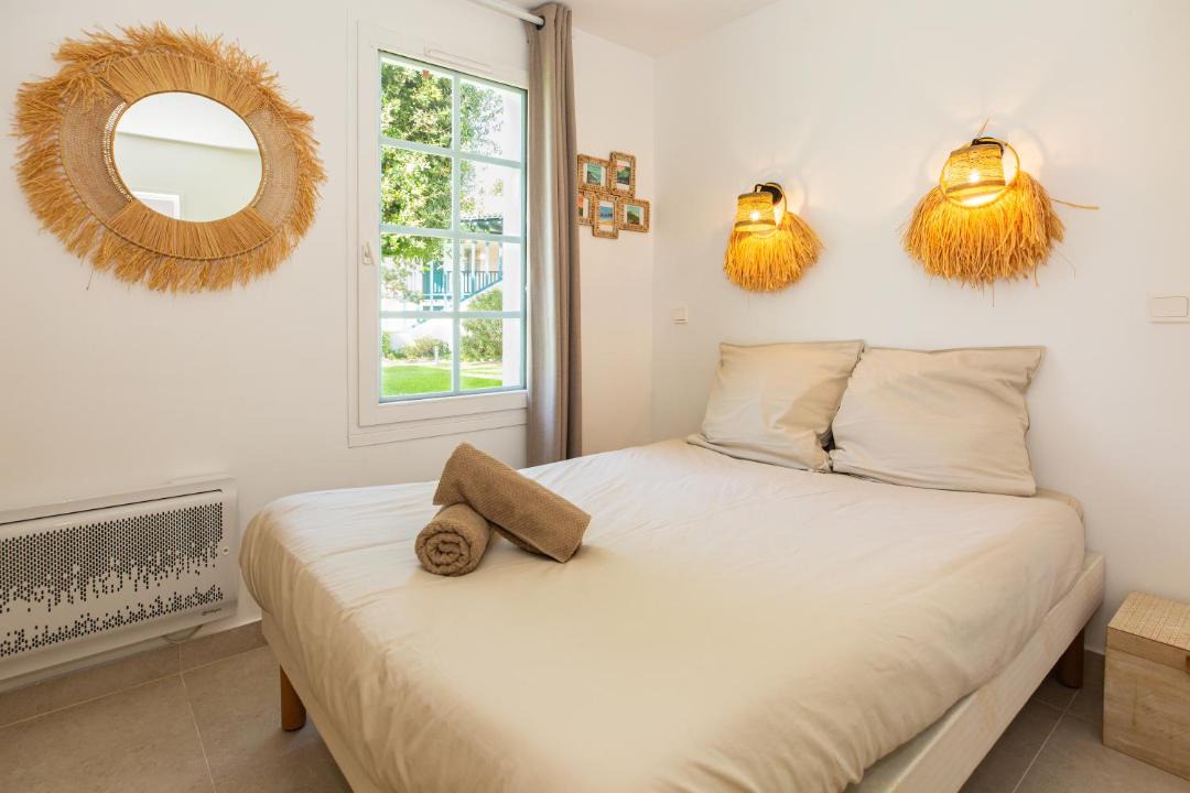 Photo of Bedroom in Behobie