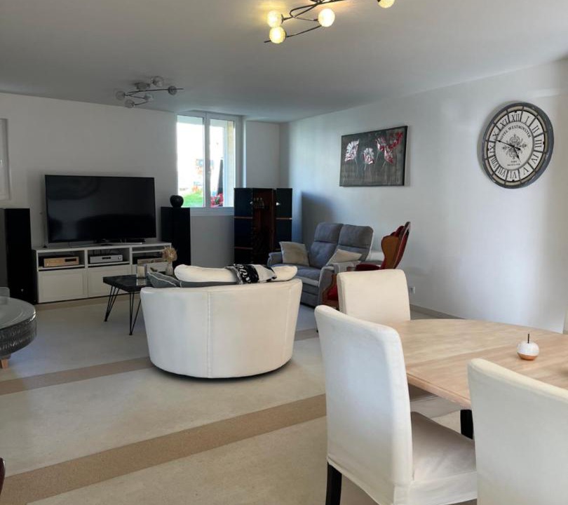 Photo of Livingroom in Saint-Aubin-de-Branne