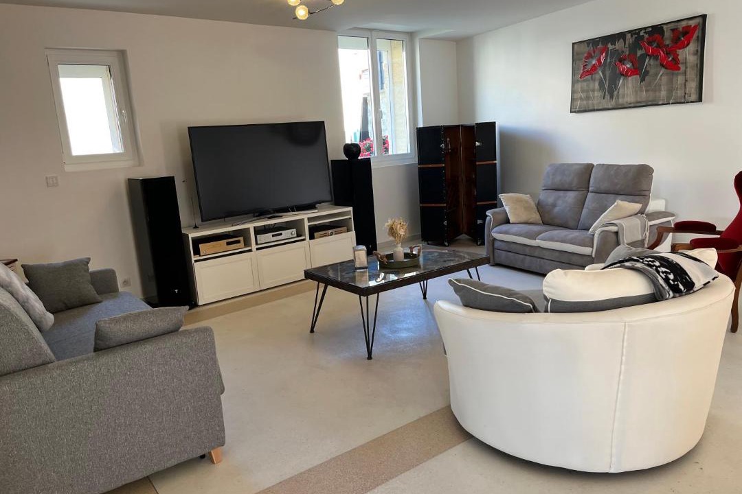 Photo of Livingroom in Saint-Aubin-de-Branne