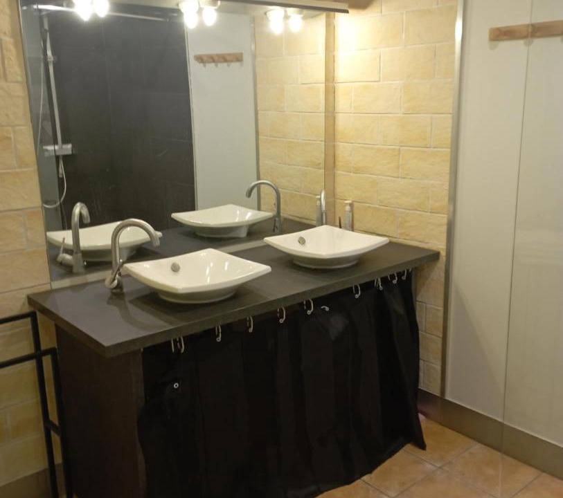 Photo of Bathroom in Curzay-sur-Vonne
