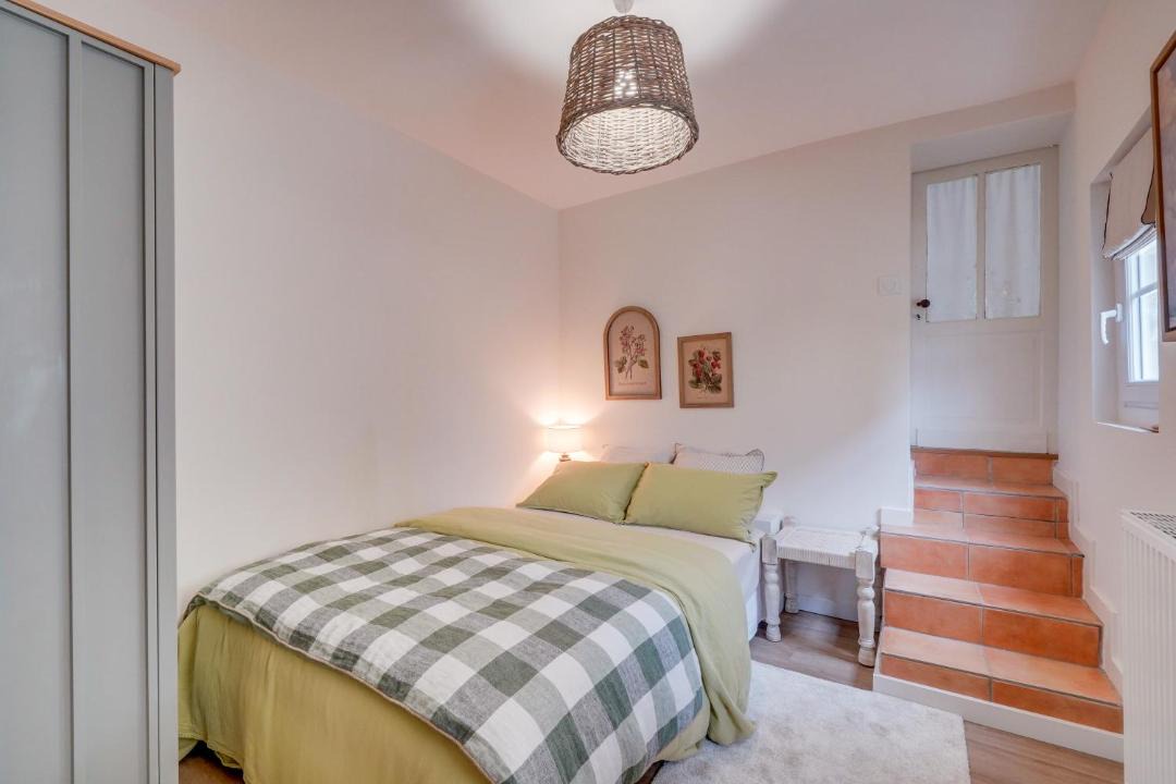 Photo of Bedroom in Saint-Estephe