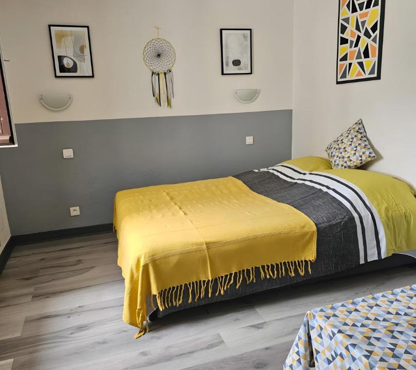 Photo of Bedroom in Genouille