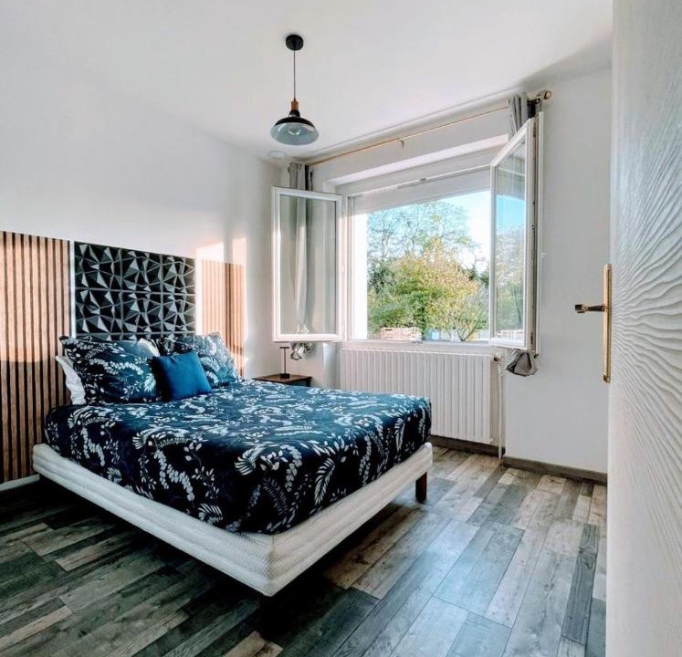 Photo of Bedroom in Cenon-sur-Vienne