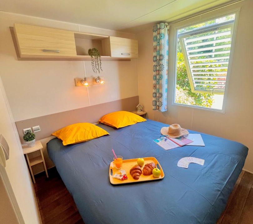 Photo of Bedroom in Saint-Astier