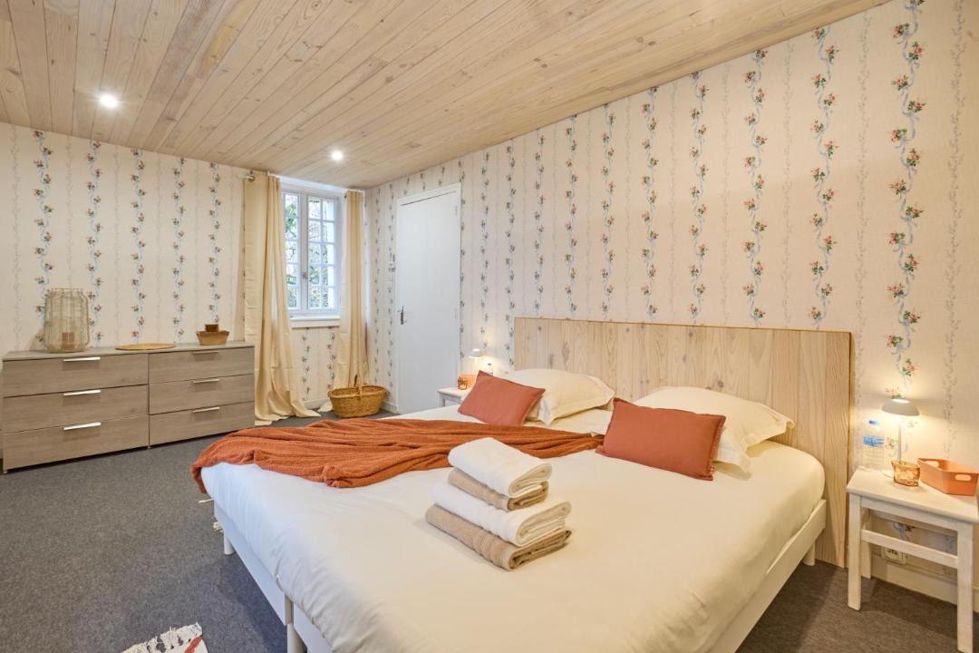 Photo of Bedroom in Saumont