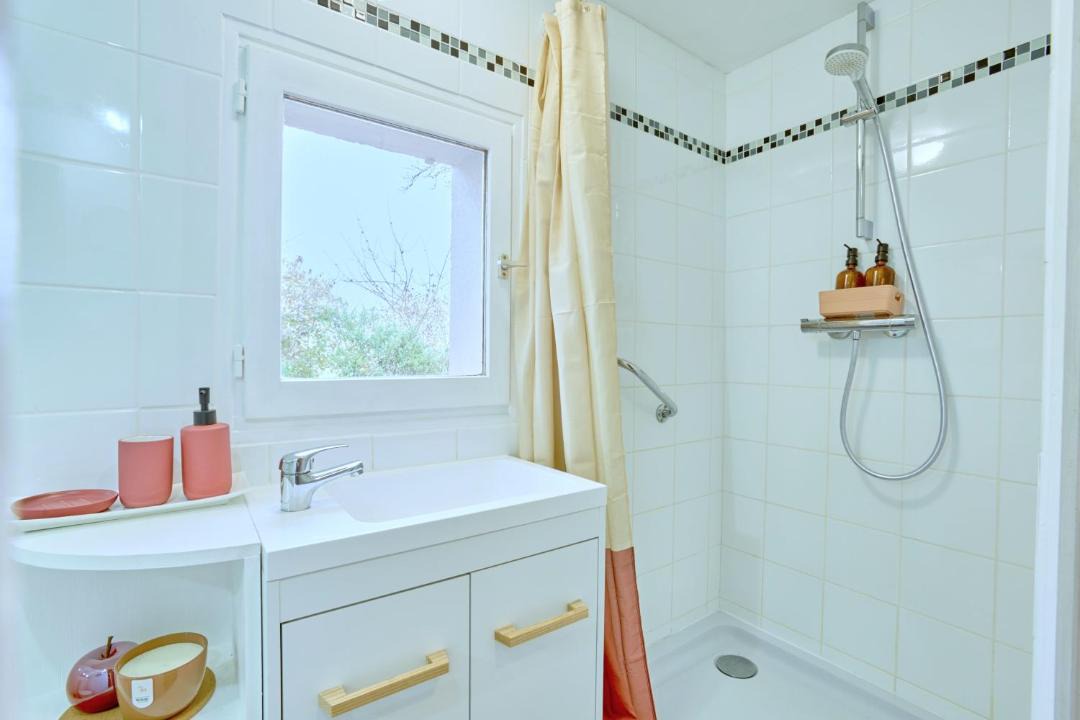 Photo of Bathroom in Saumont