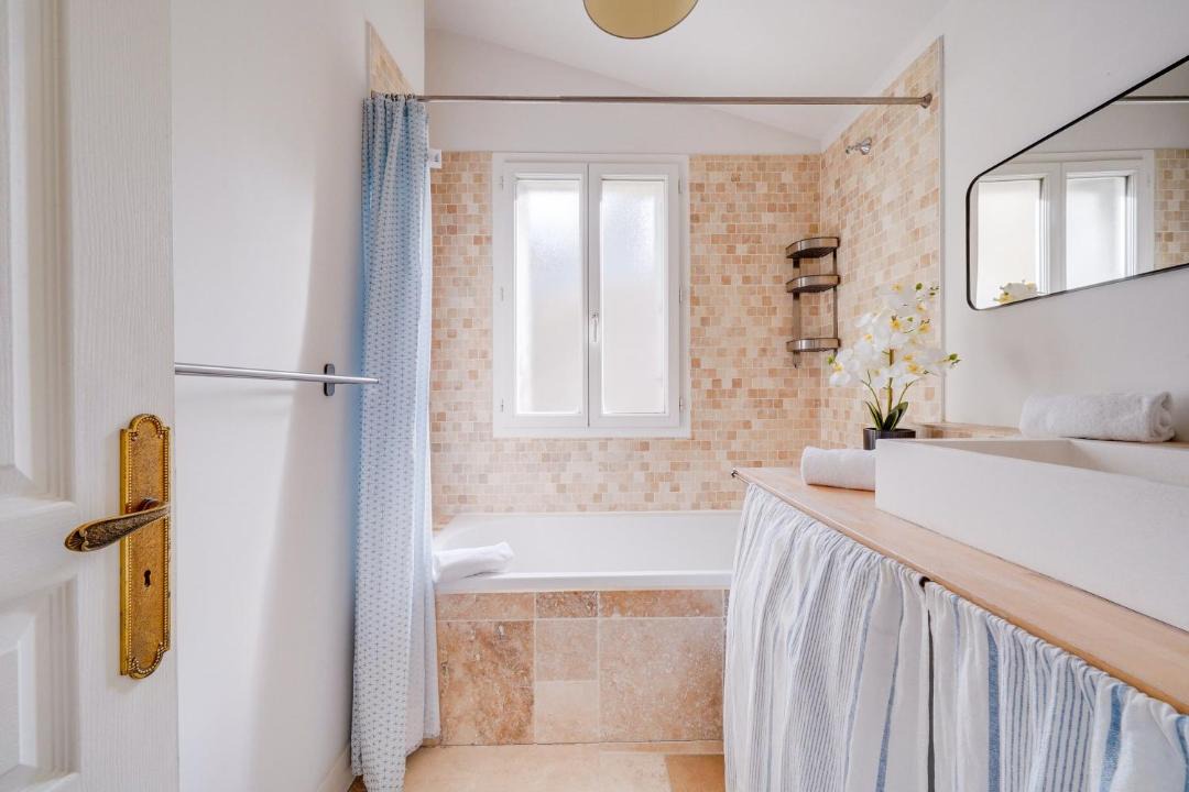 Photo of Bathroom in Saint-Michel