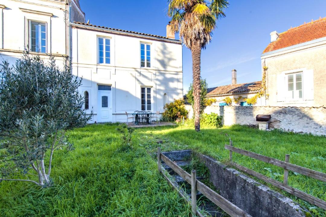 Photo of Others in Mortagne-sur-Gironde