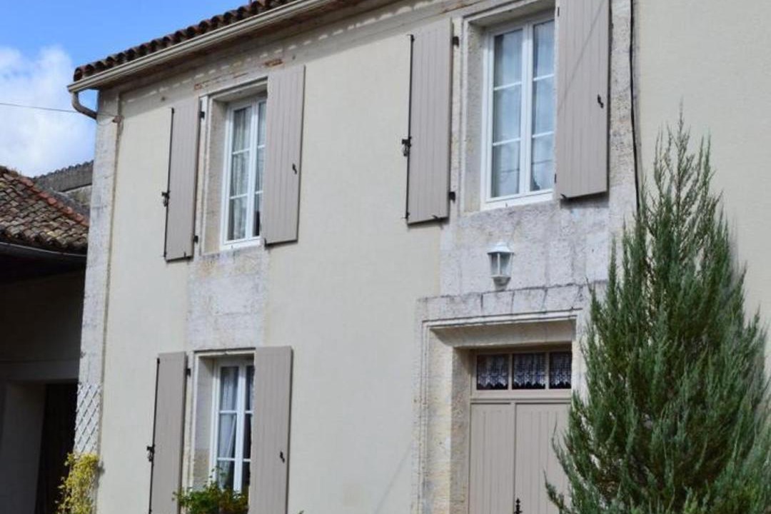 Photo of Others in Saint-Genis-d'Hiersac