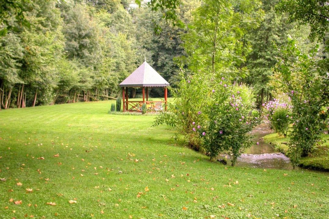 Photo of Outdoor in Eysus