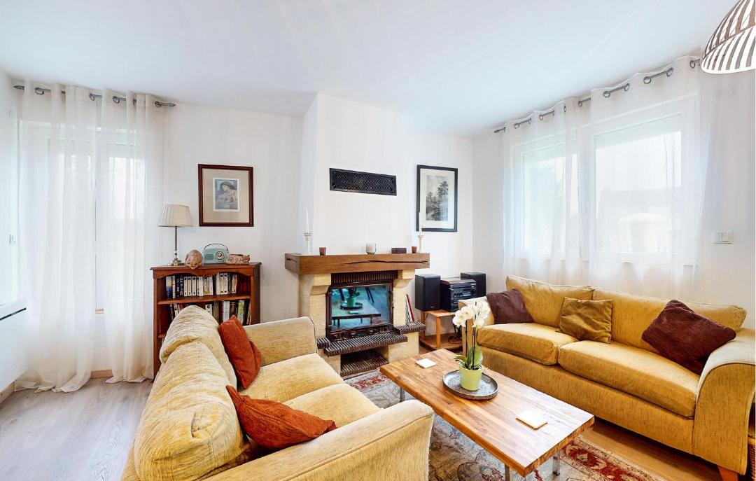 Photo of Livingroom in Doux