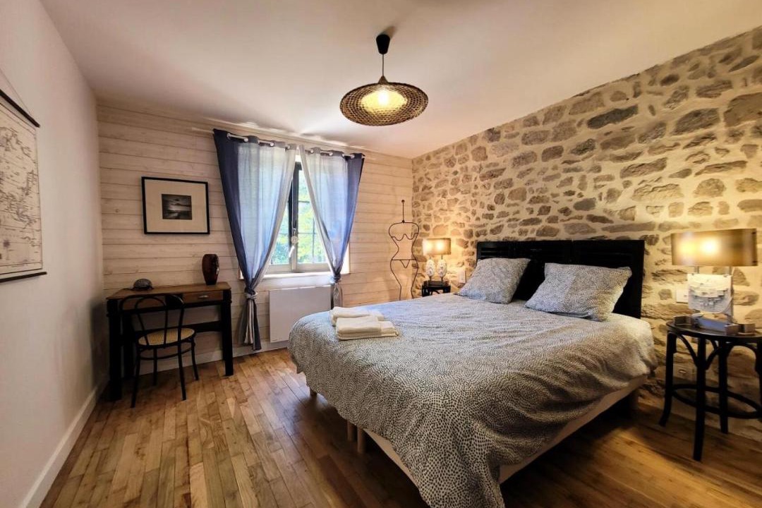 Photo of Bedroom in Saint-Yrieix-le-Dejalat
