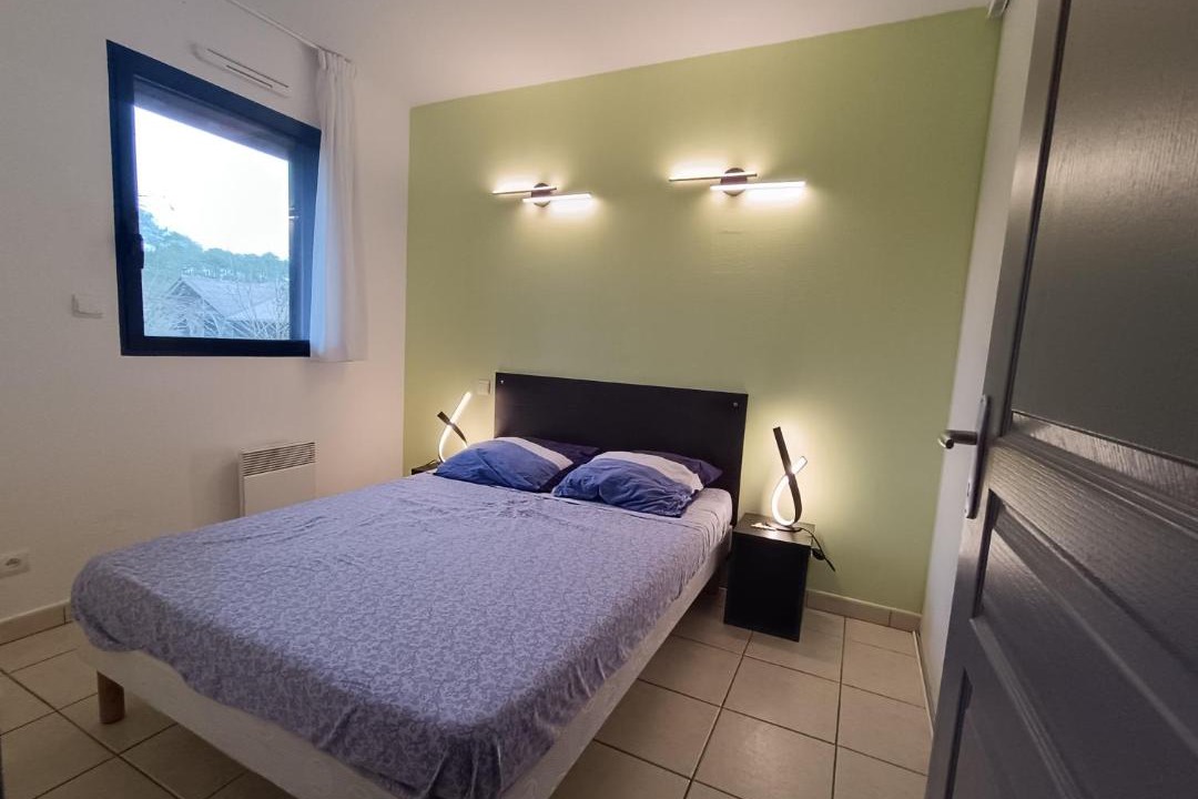 Photo of Bedroom in Messanges