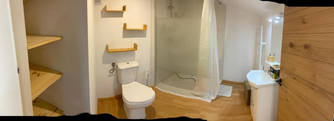 Photo of Bathroom in Salles