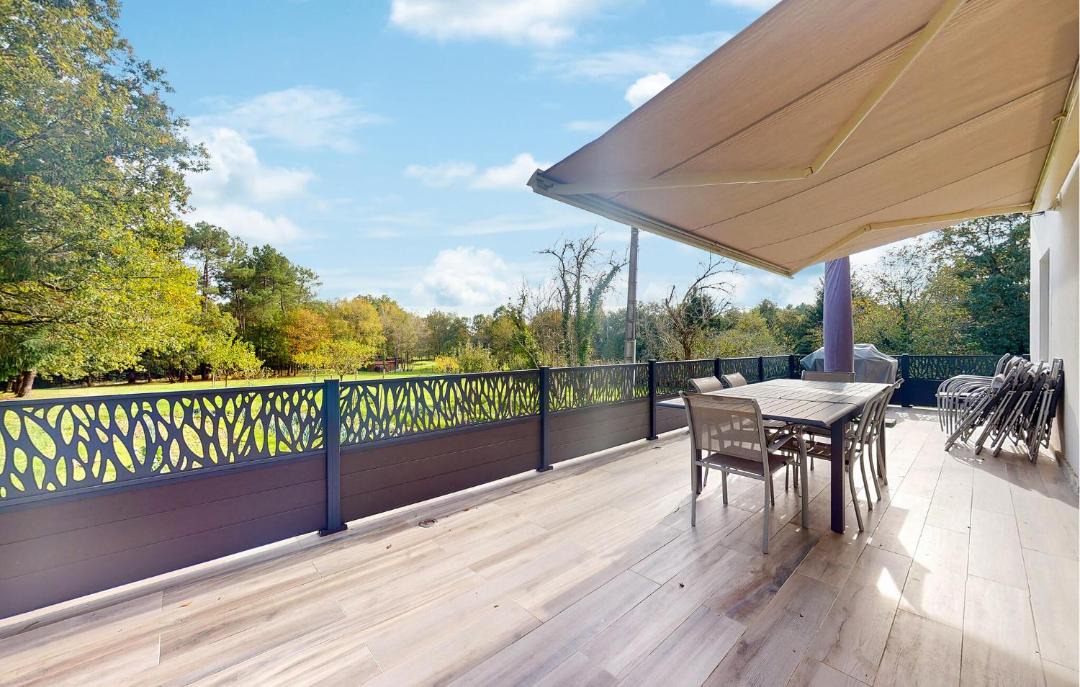 Photo of Patio Balcony in Marsaneix
