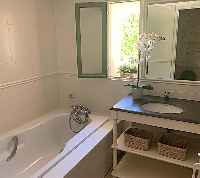 Photo of Bathroom in Bourrou