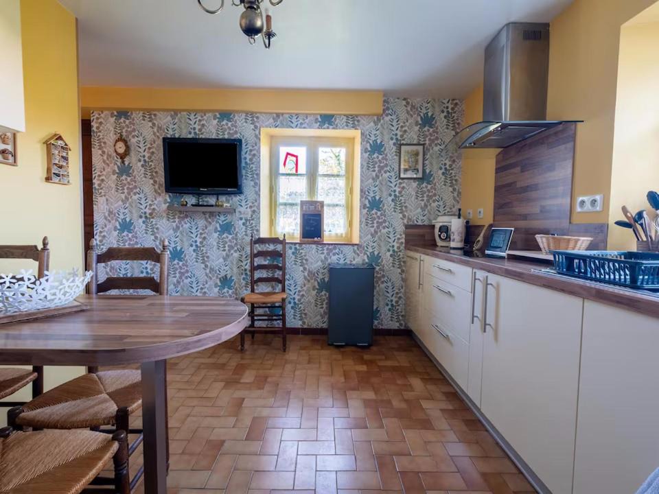 Photo of Kitchen in Saint-Leon-sur-Vezere