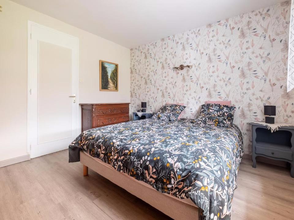 Photo of Bedroom in Saint-Leon-sur-Vezere