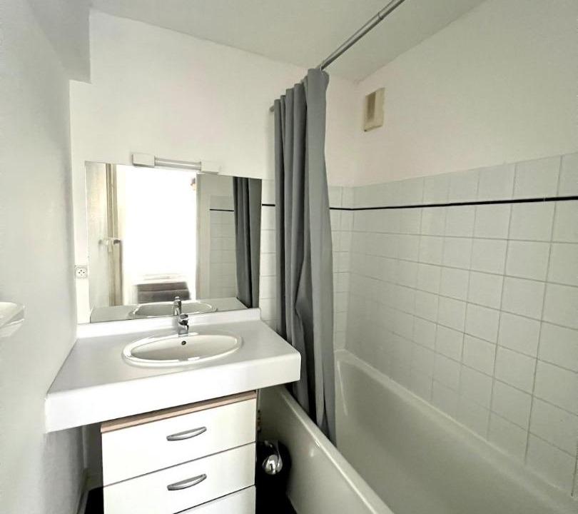 Photo of Bathroom in Aytre