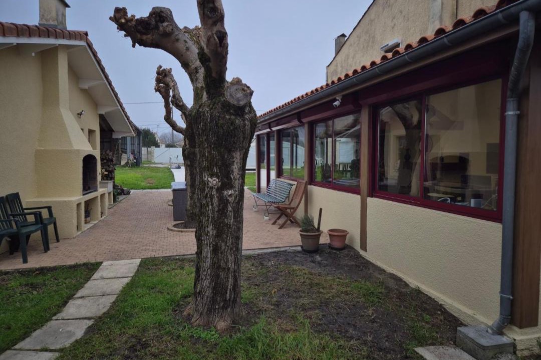 Photo of Others in Pauillac