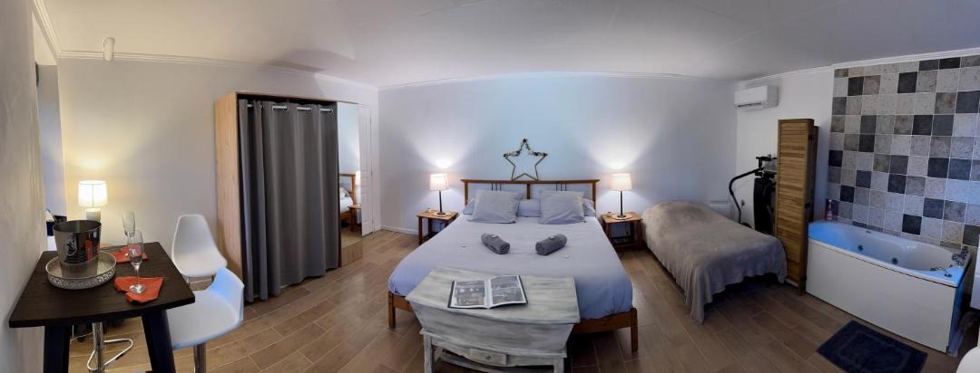 Photo of Bedroom in Varaignes