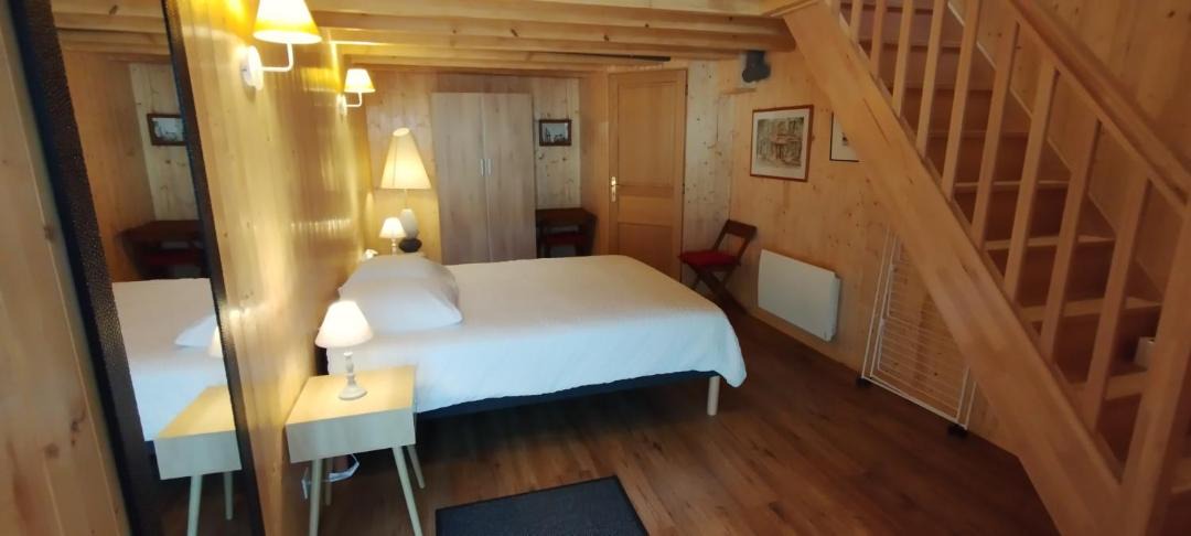 Photo of Bedroom in Courcoury