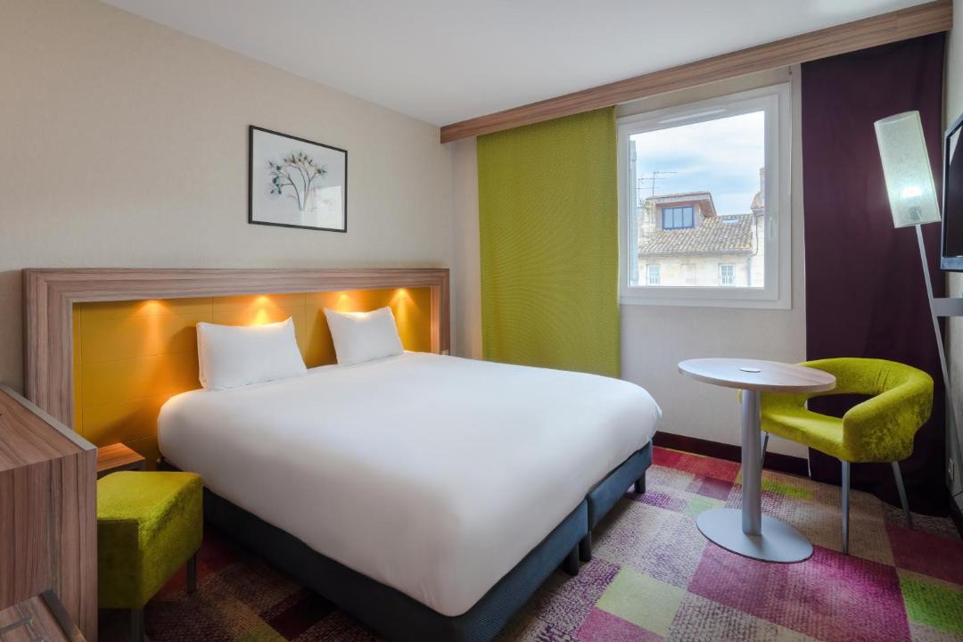 Photo of Bedroom in Libourne