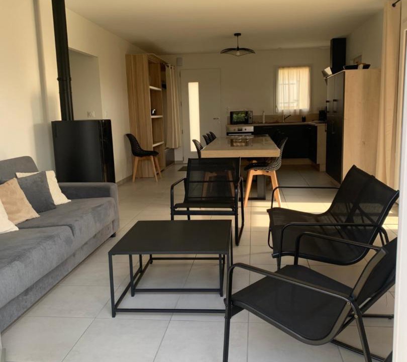 Photo of Livingroom in Vendeuvre-du-Poitou