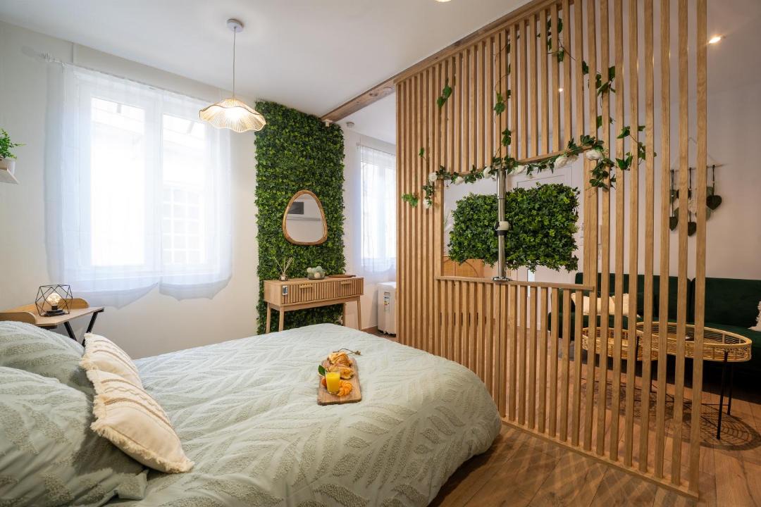 Photo of Bedroom in Libourne