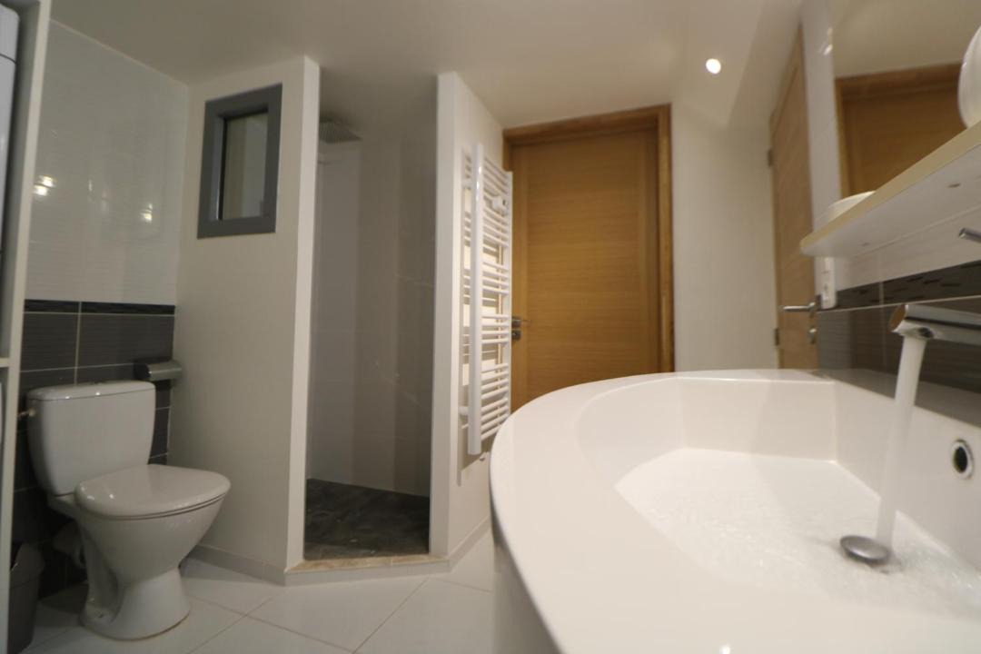 Photo of Bathroom in Sarlat-la-Caneda