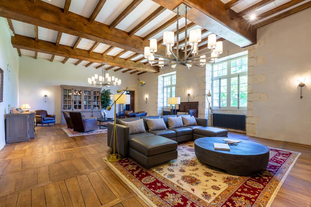 Photo of Livingroom in Saint-Aquilin