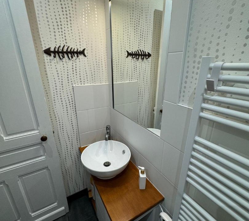 Photo of Bathroom in Saint-Martin-de-Riberac