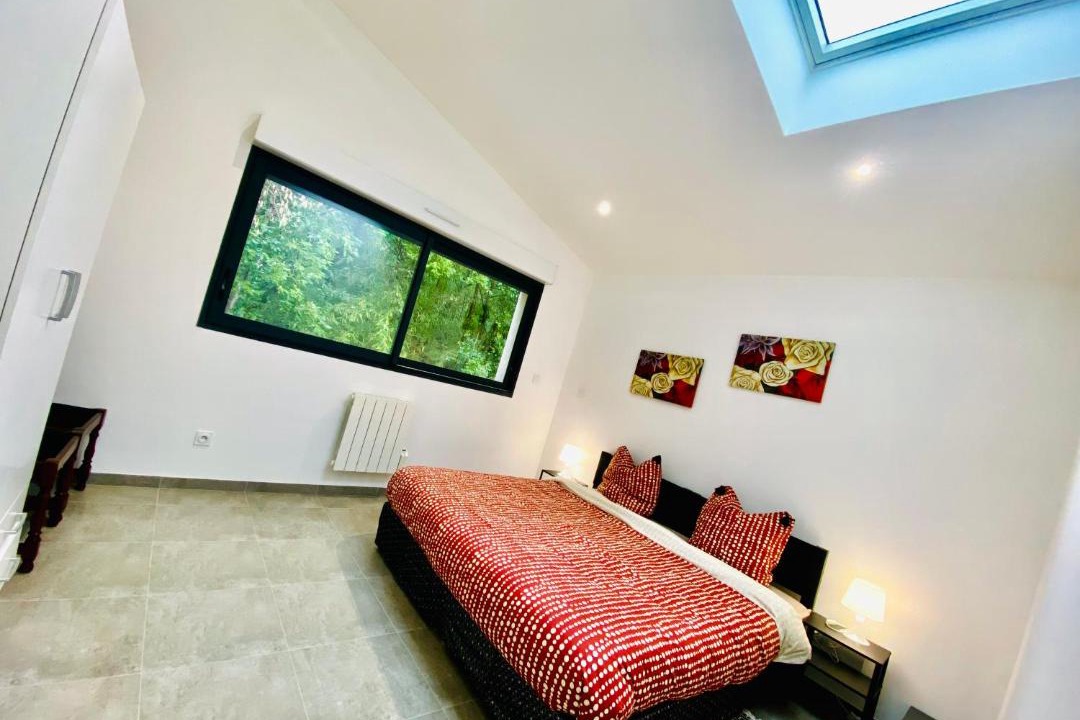 Photo of Bedroom in Floirac