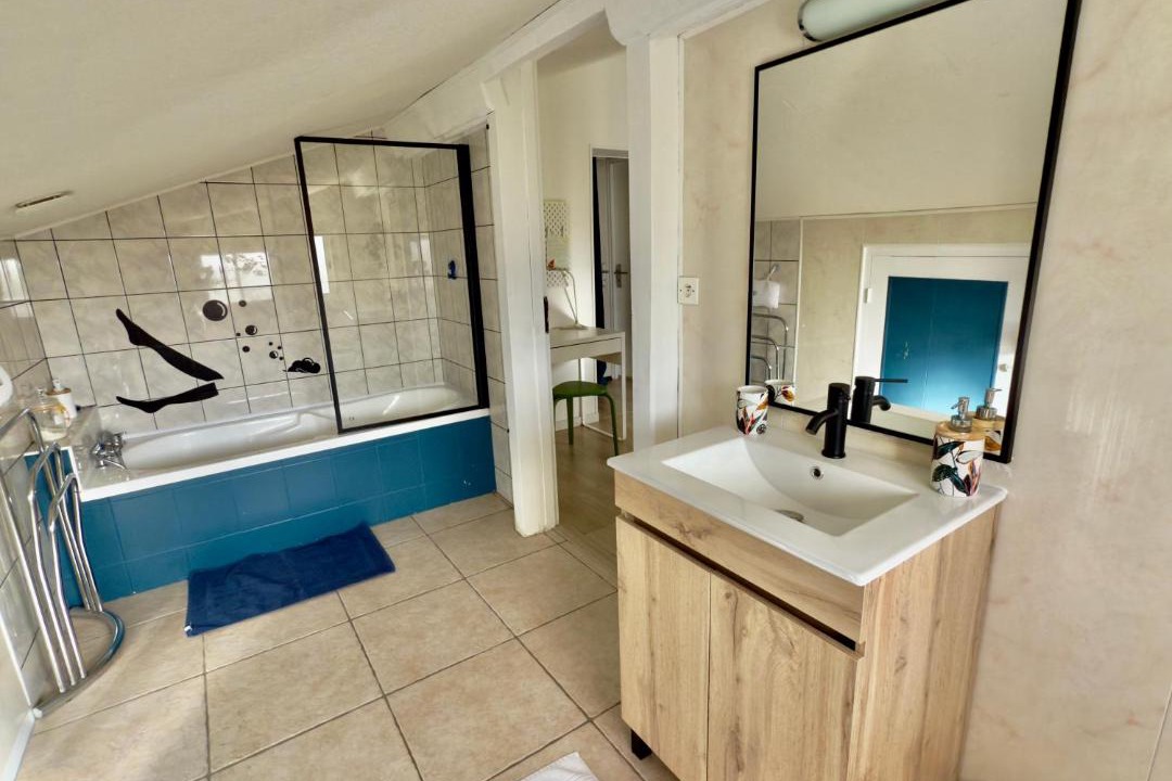 Photo of Bathroom in Boucau