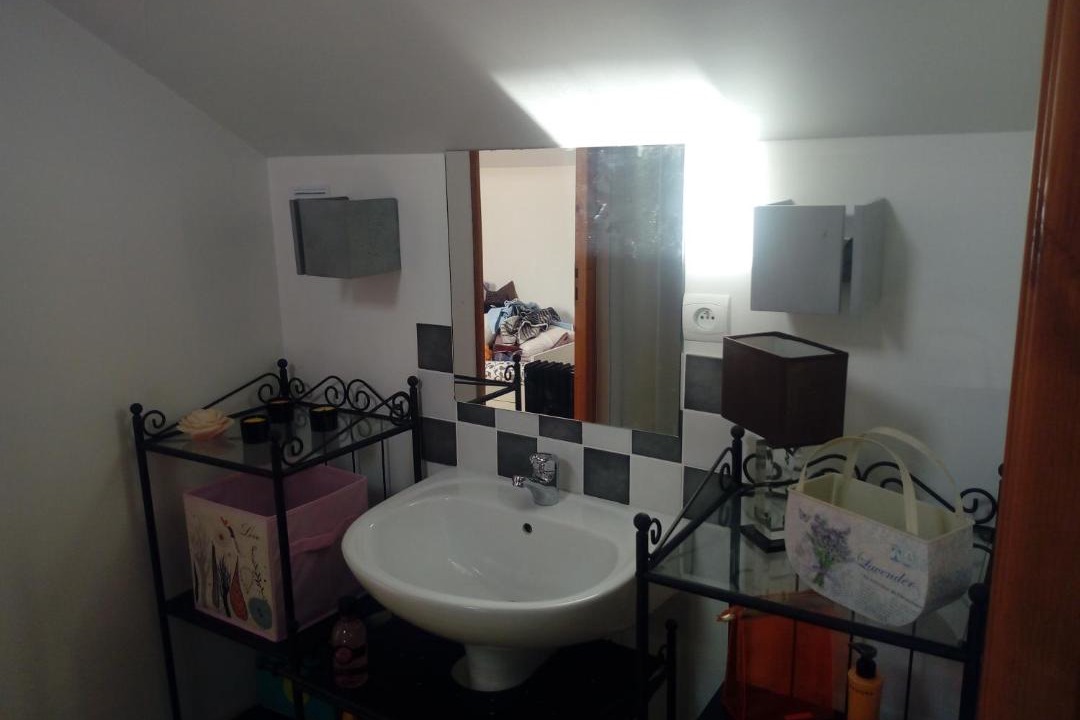 Photo of Bathroom in Pindray