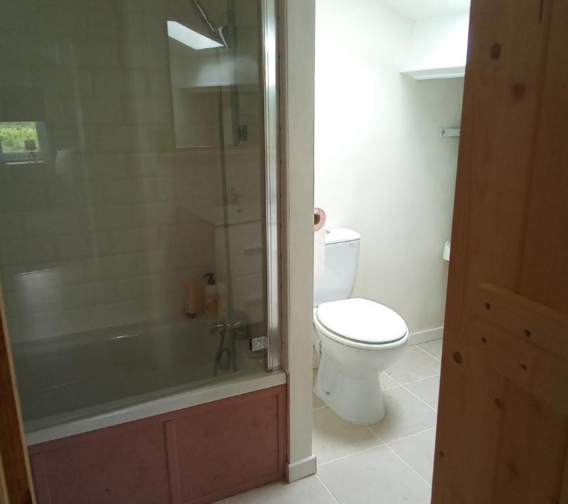Photo of Bathroom in Saint-Mande-sur-Bredoire