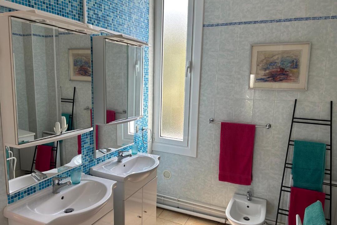 Photo of Bathroom in Bayonne