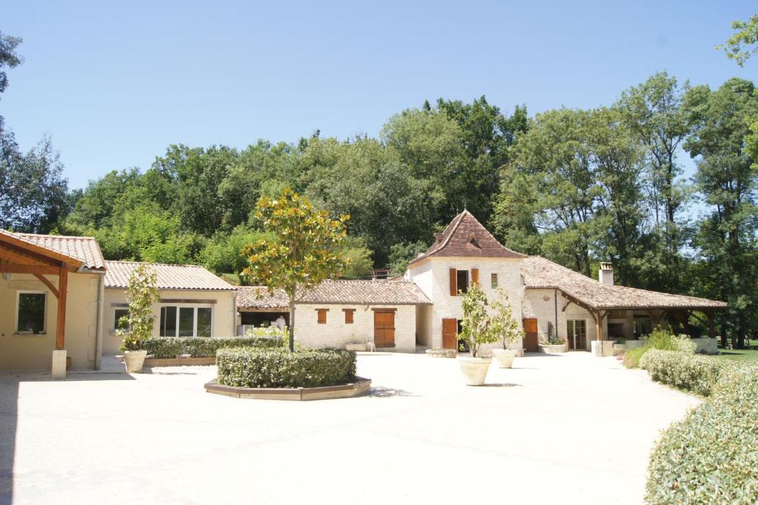 Photo of Buildings in Les Leves-et-Thoumeyragues