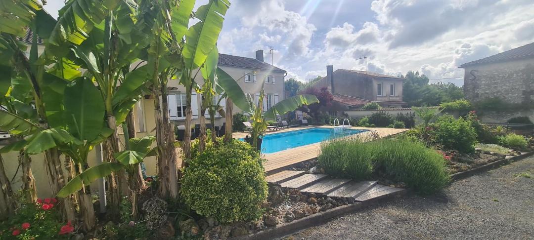 Photo of Others in Echebrune