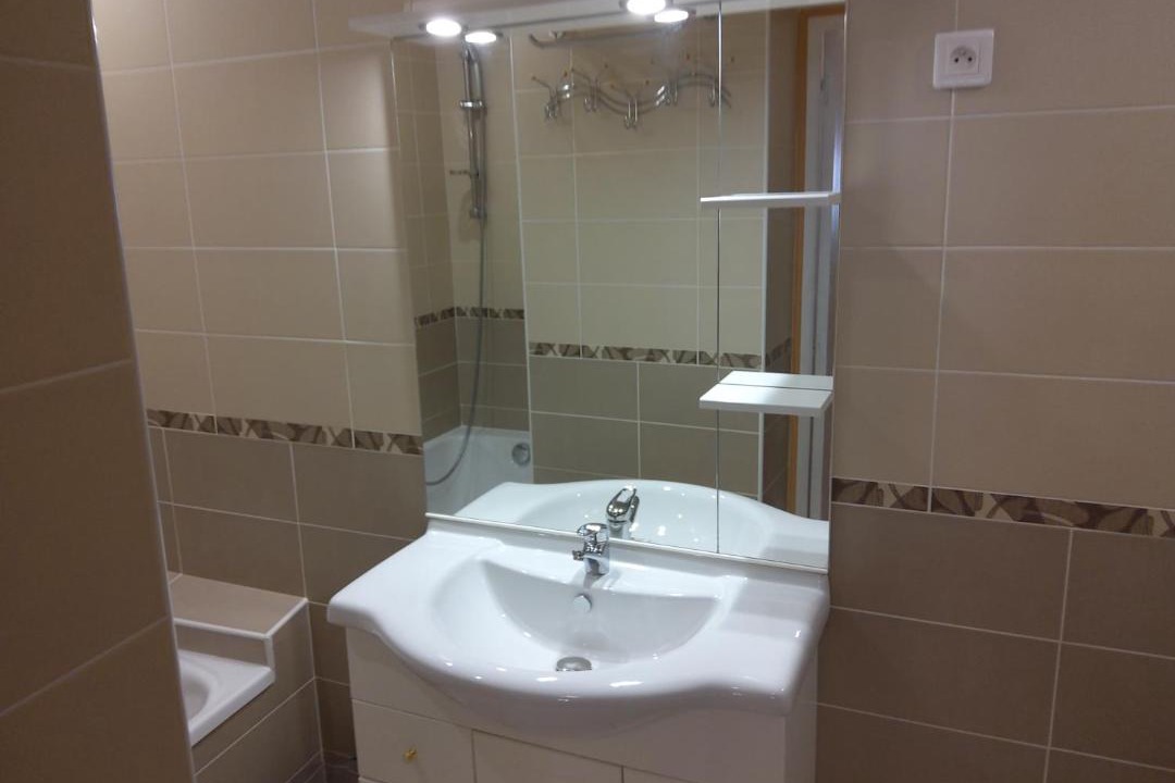 Photo of Bathroom in Cognac