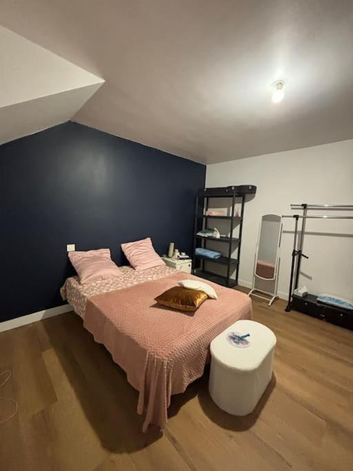 Photo of Bedroom in Bonneuil-Matours