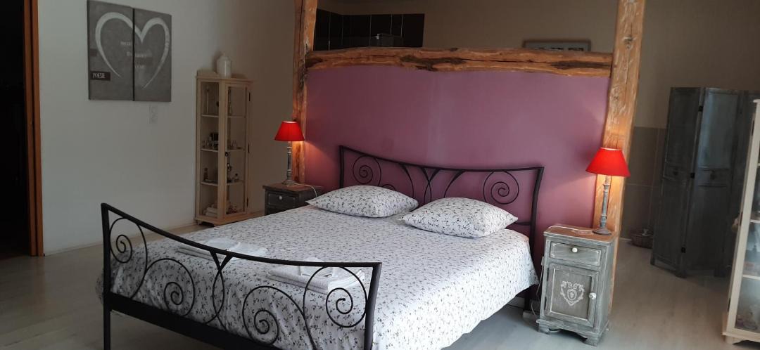 Photo of Bedroom in Saint-Martin-de-Fressengeas