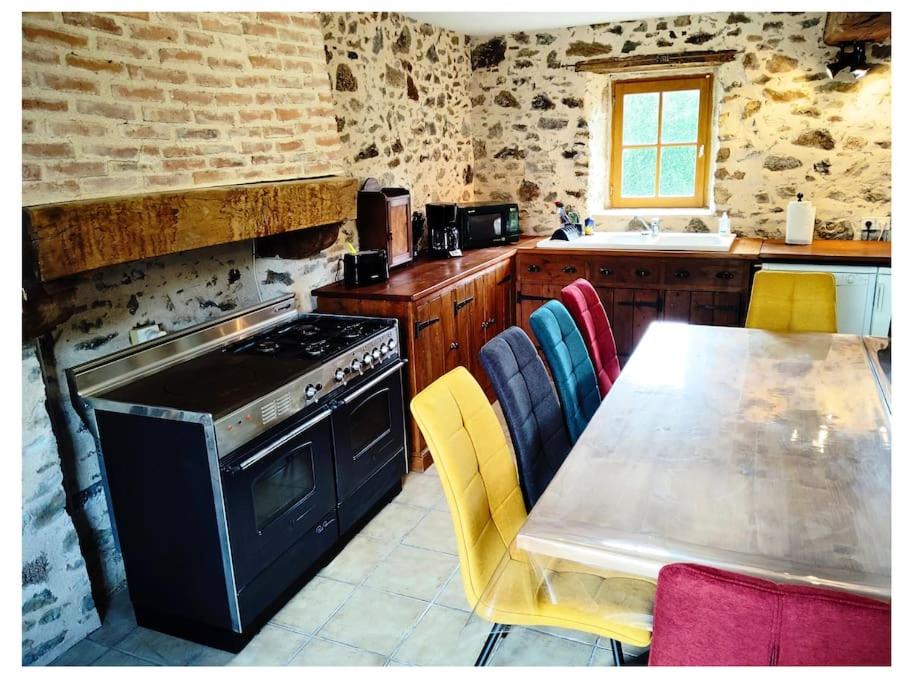 Photo of Kitchen in La Foret-sur-Sevre