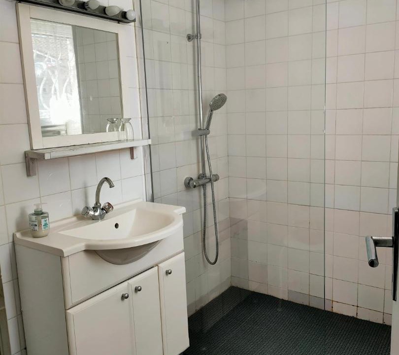 Photo of Bathroom in Beychac-et-Caillau