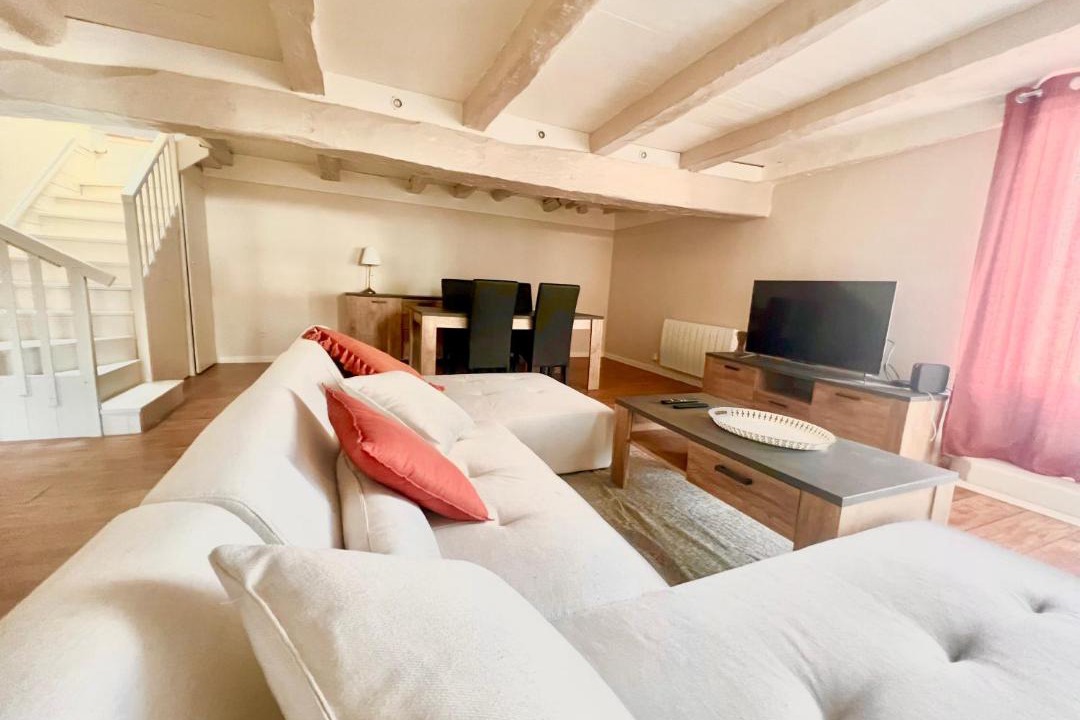 Photo of Livingroom in Saint-Coutant-le-Grand