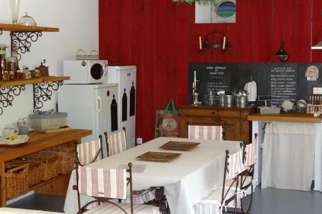 Photo of Kitchen in Coulonges-sur-l'Autize