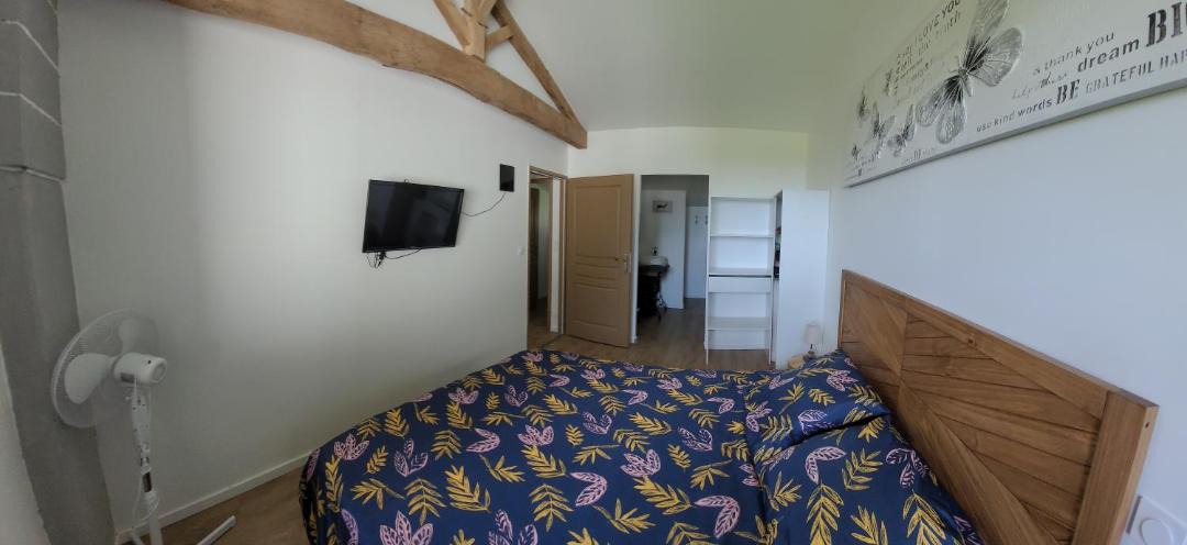 Photo of Bedroom in Courpignac