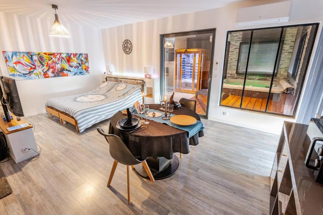 Photo of Bedroom in Les Mees