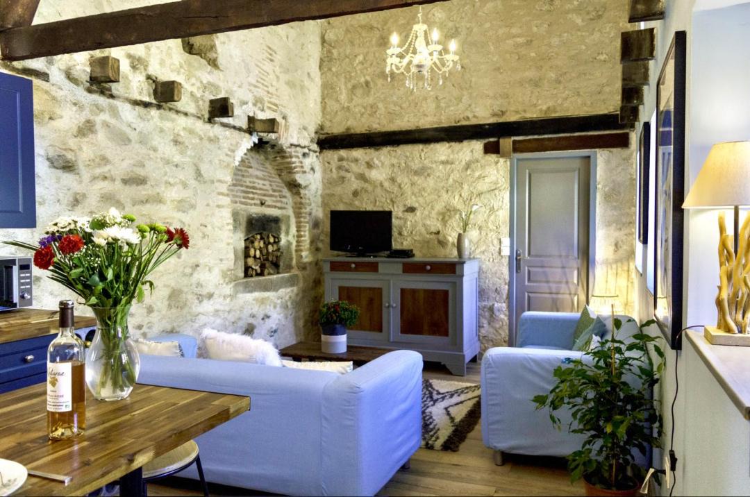 Photo of Livingroom in Azat-le-Riz